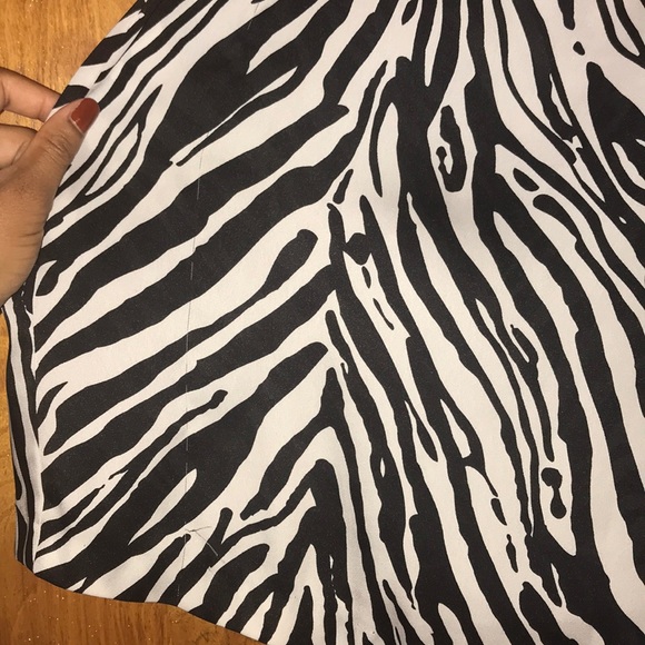 Express Racer Back Tank - Picture 6 of 6